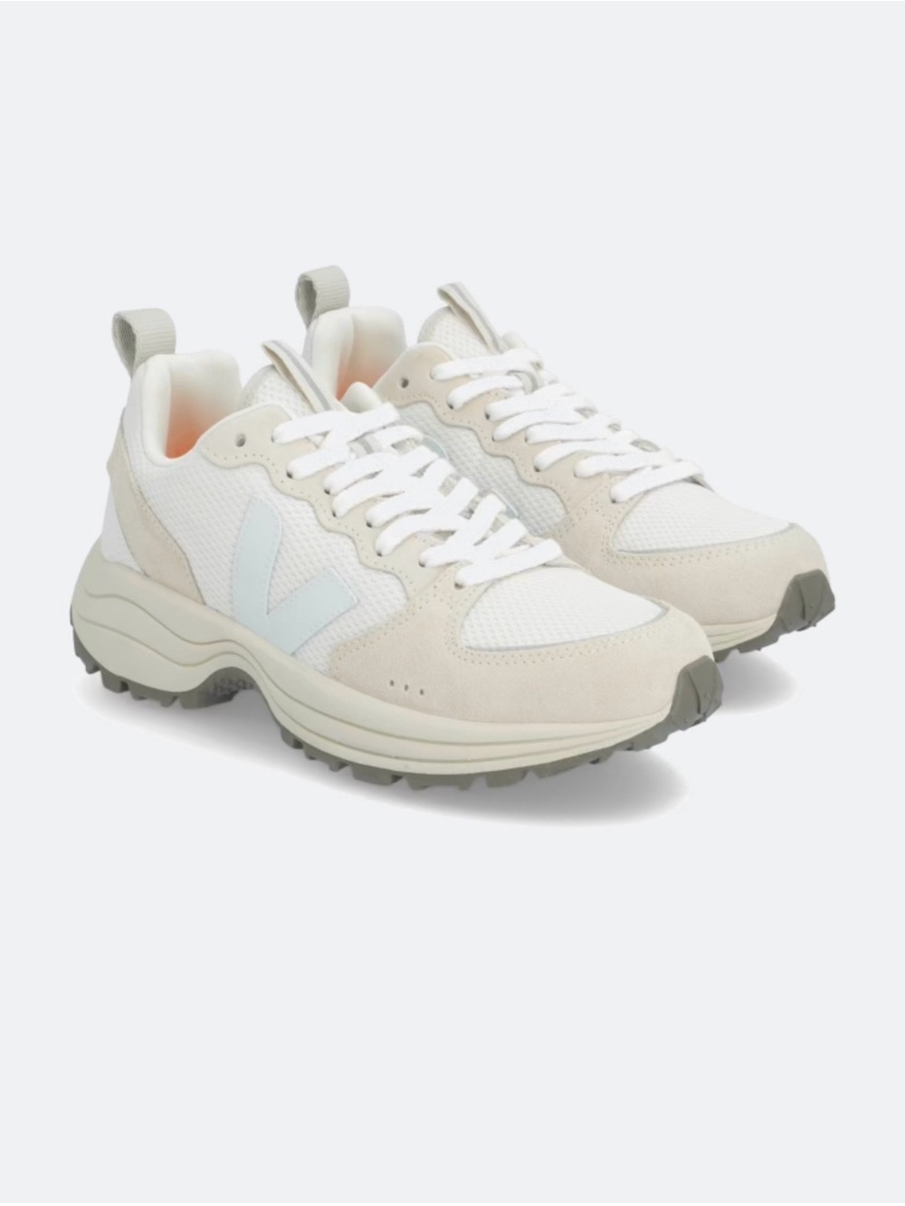 Veja Women's Venturi Sneaker - Picture 1 of 8